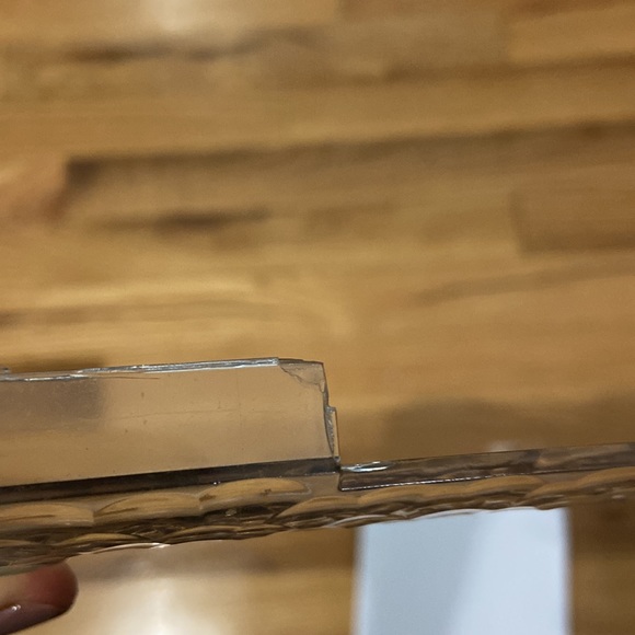 Clear Incase hard shell for 13” MacBook Pro 💻 - Picture 4 of 4